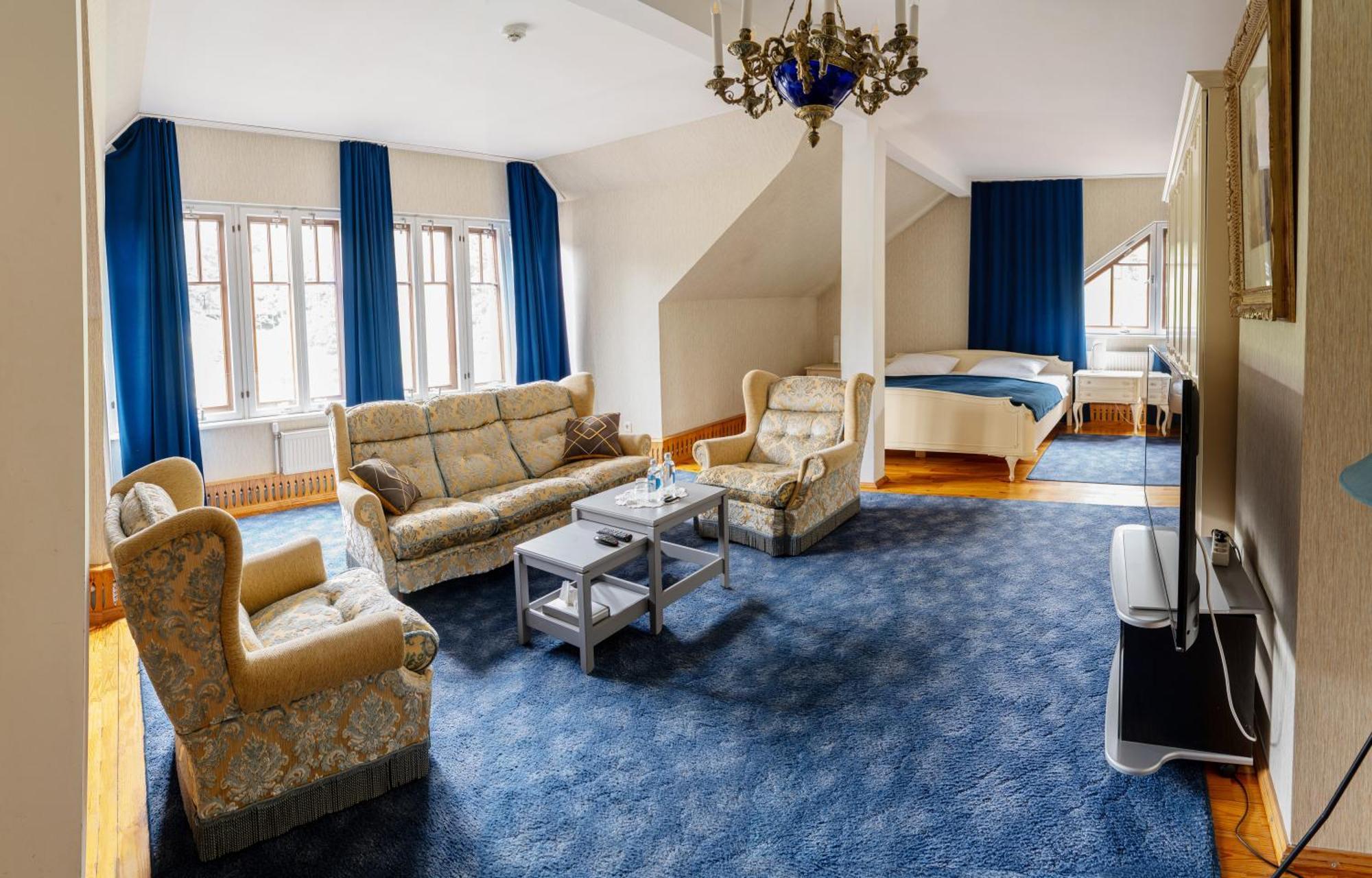 Park Hotel Bruzis Smiltene Kültér fotó